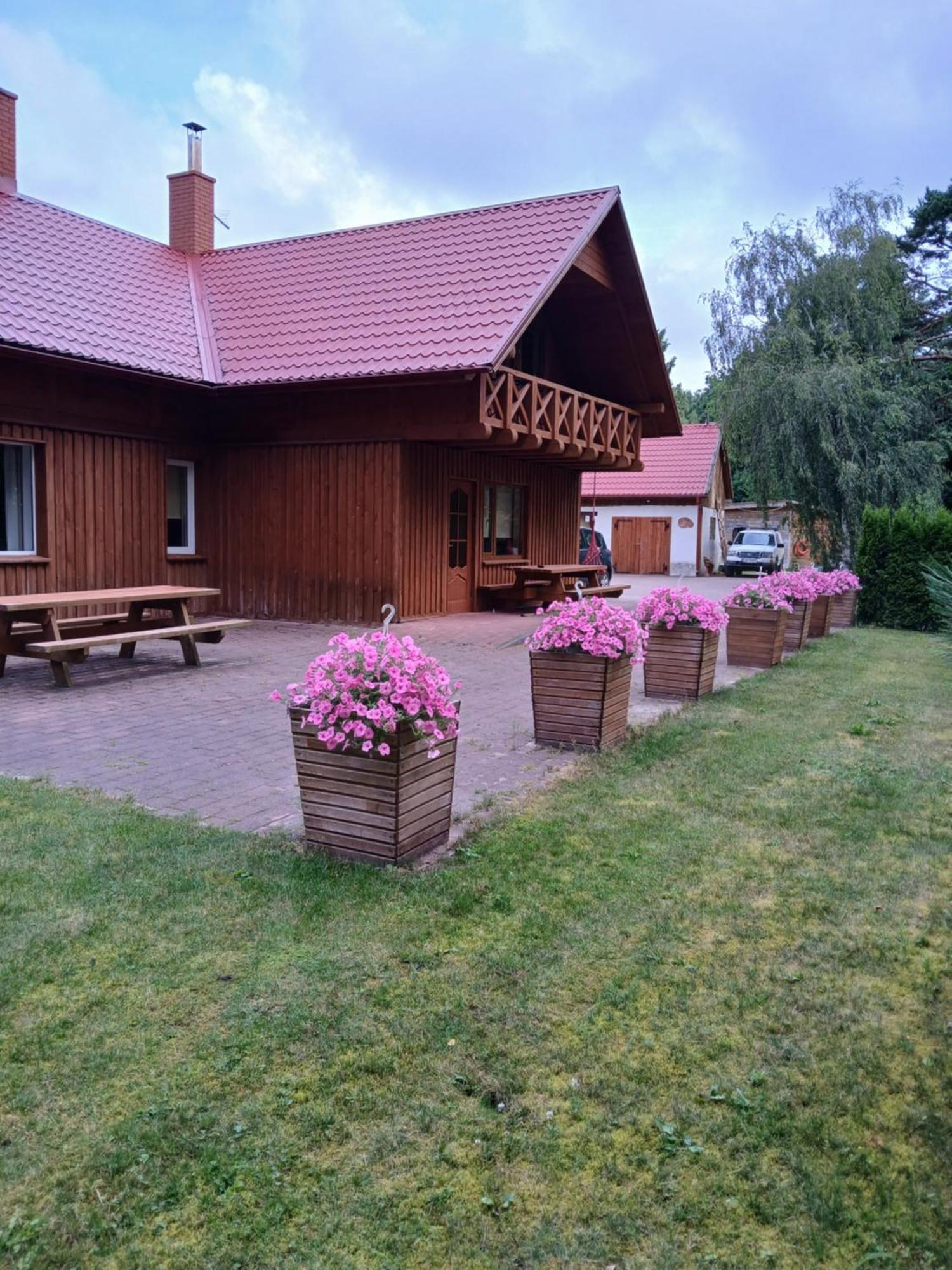 Guest House Vilcini Bernāti Exterior foto